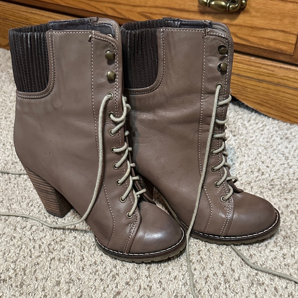 Steve Madden Taupe Lace-Up Boots
